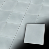 Handgefertigte Einfarbige Zementfliese im Format 15x15 cm - antiker Baustoff